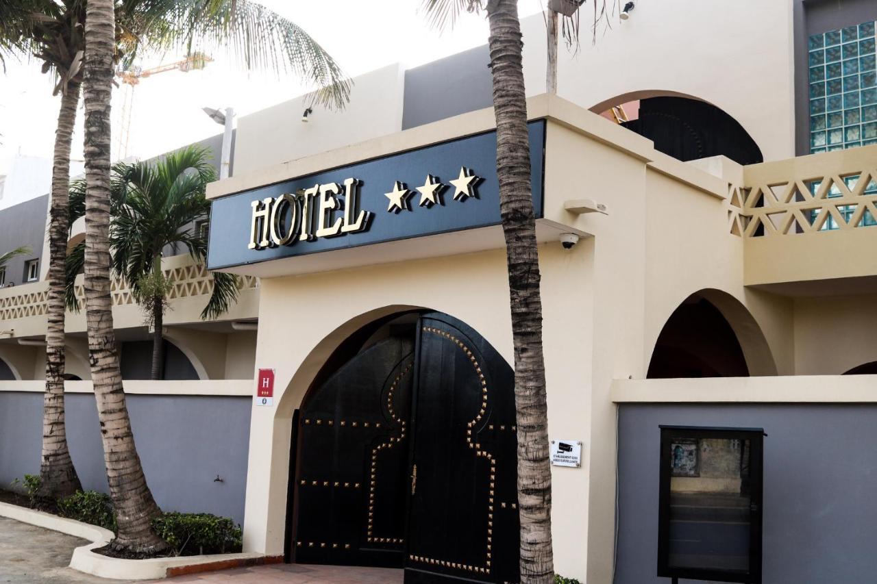 Airport Hotel Casino Du Cap-Vert ดาการ์ ภายนอก รูปภาพ