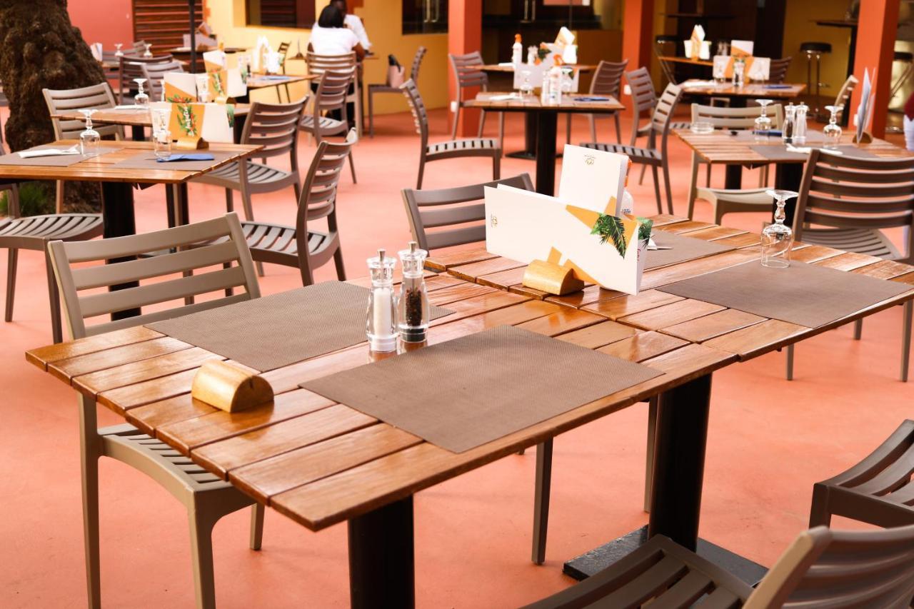 Airport Hotel Casino Du Cap-Vert ดาการ์ ภายนอก รูปภาพ